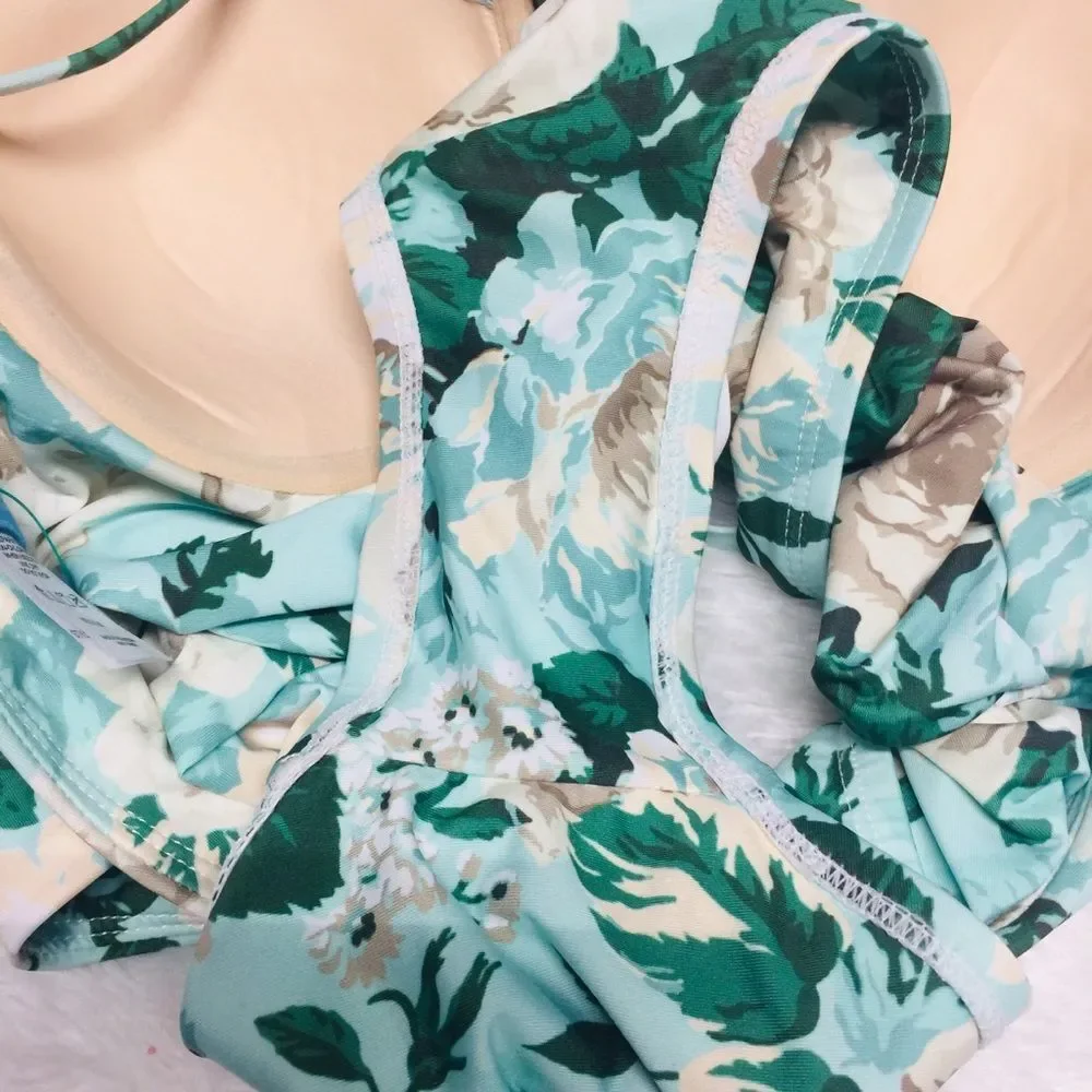 High Dive ModCloth One Piece Swim Roses Medium - Picture 7 of 8